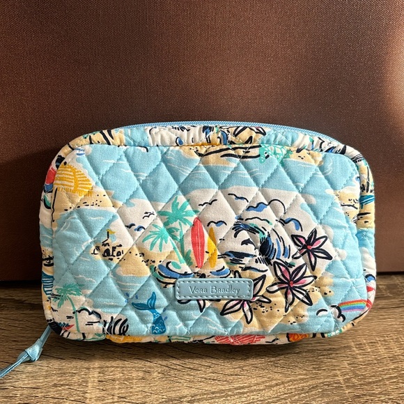 VB Tech Organizer - Beach Treasure NWT - Picture 7 of 7